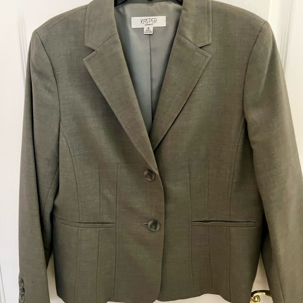 Medium grey pant suit excellent condition worn lightly